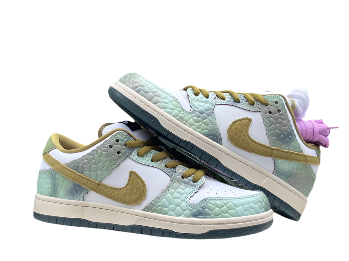 Nike Dunk Low SB x Alexis Sablone 'Chameleon'