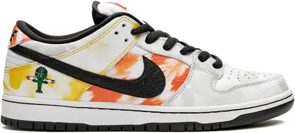Nike SB Dunk Low x Roswell Raygun White Tie-Dye Alien